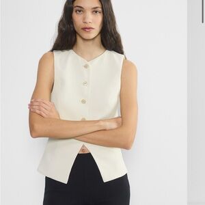 Aritzia Wilfred Regal Vest - Crepette™. Size 0. Matte Pearl